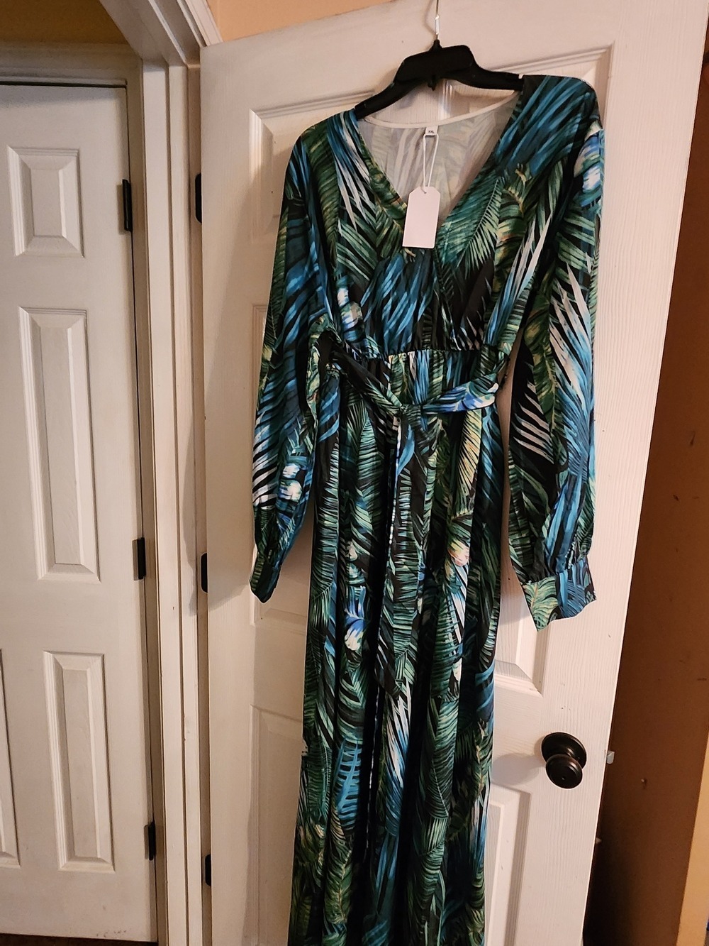 Green Tropical Maxi Dress V-Neck - Picture 2 of 7
